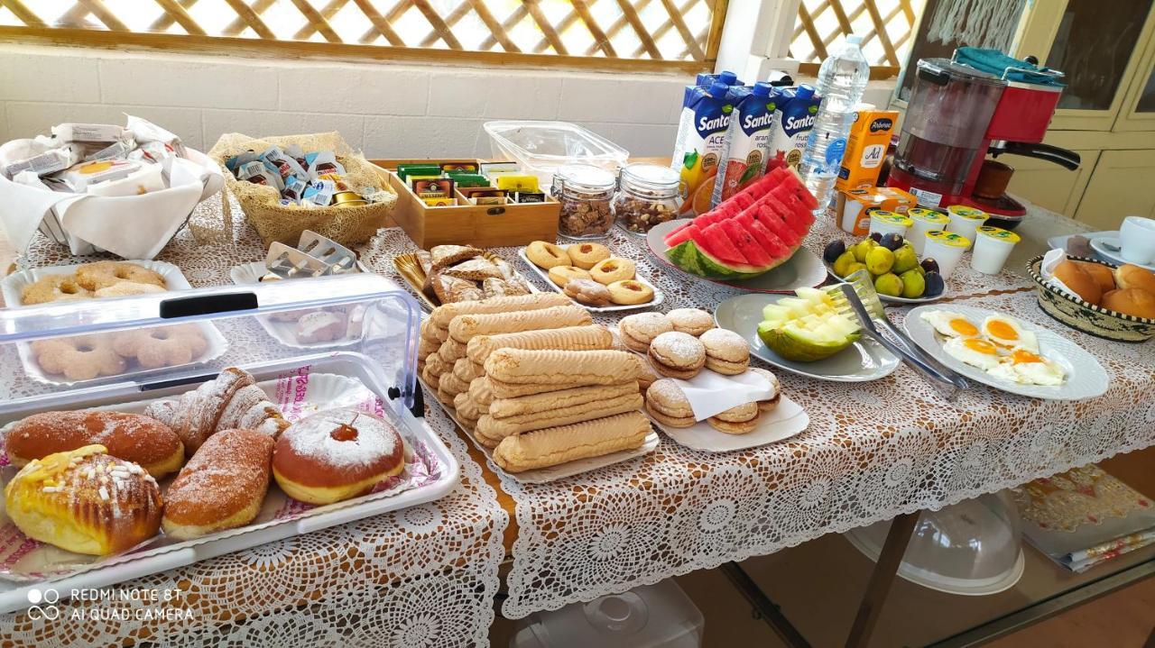 I Giganti Bed & Breakfast Riola Sardo Bagian luar foto