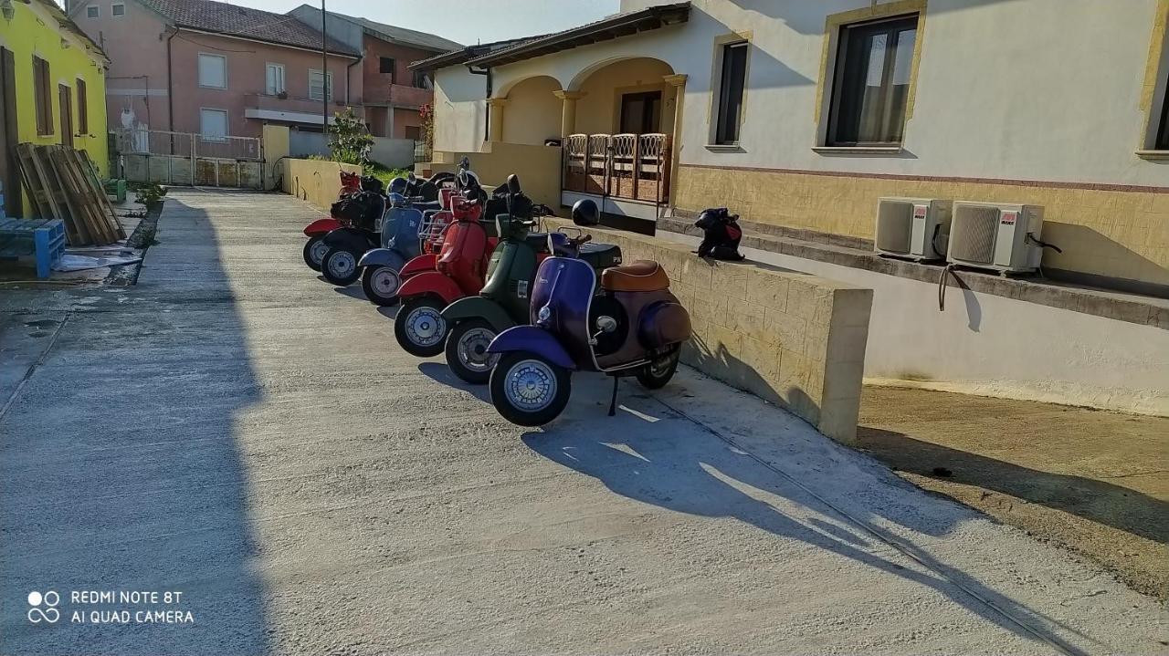 I Giganti Bed & Breakfast Riola Sardo Bagian luar foto