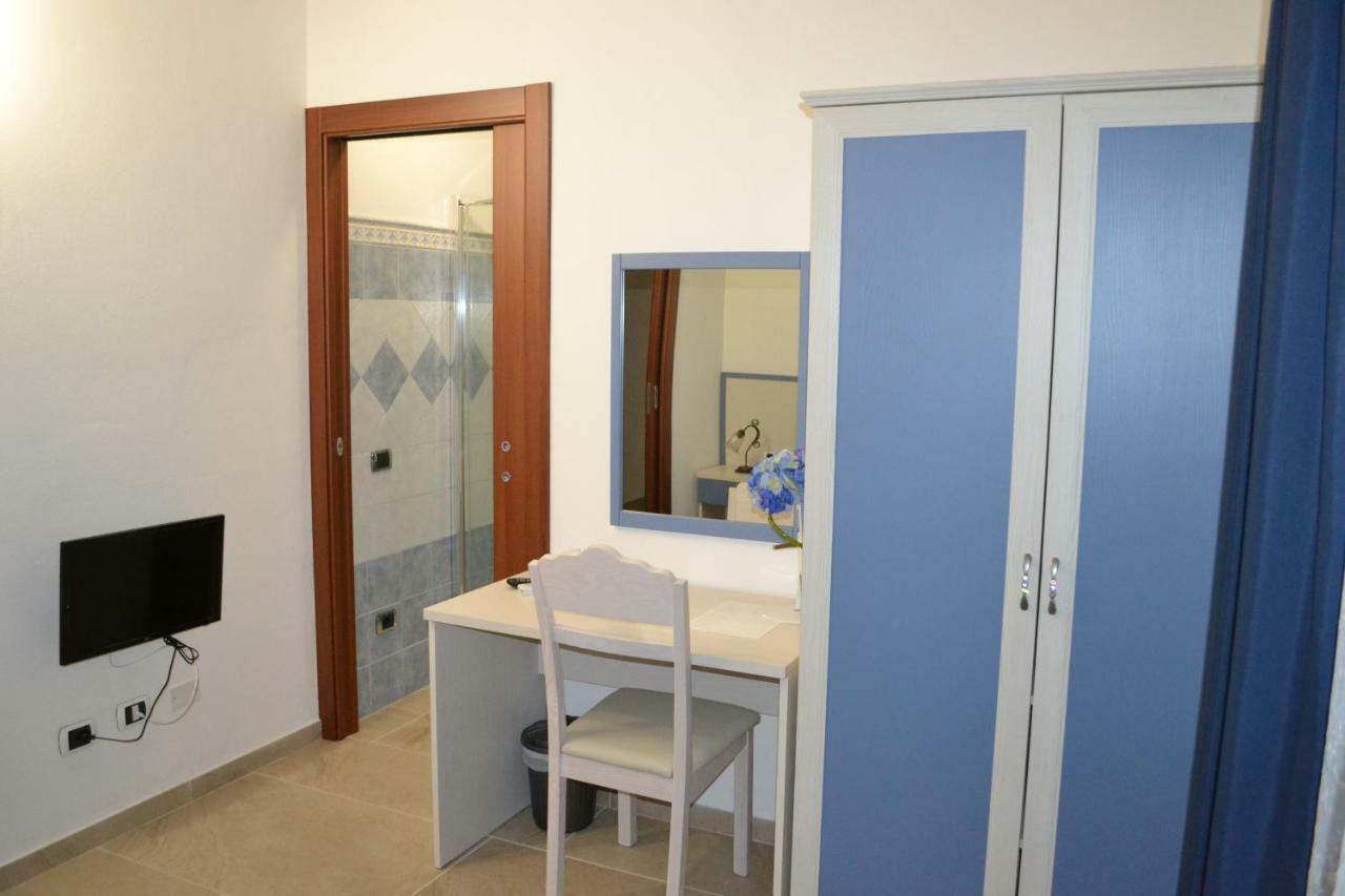 I Giganti Bed & Breakfast Riola Sardo Bagian luar foto
